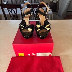 Valentino Garavani Black Patent Bow Platform Sandals with Cream Accents